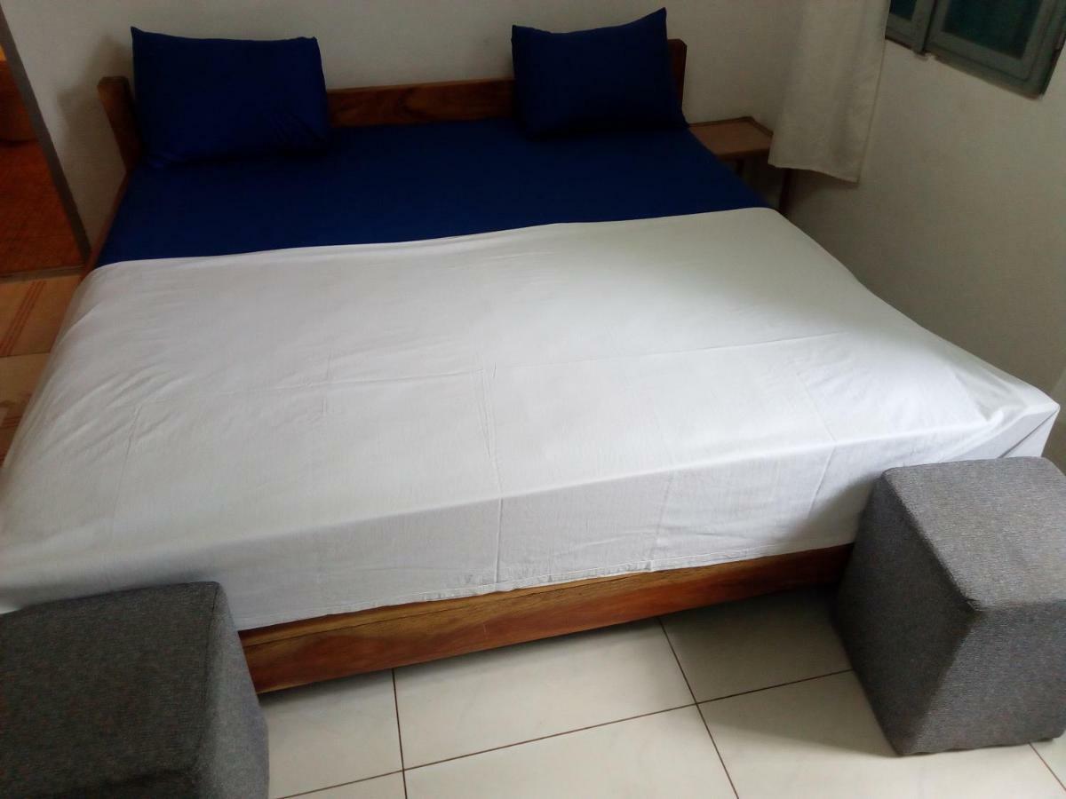 Ezime Guesthouse Accra Luaran gambar